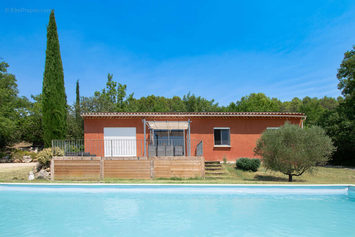 Villa avec vue panoramique sur le château de La Verdière - photo 21