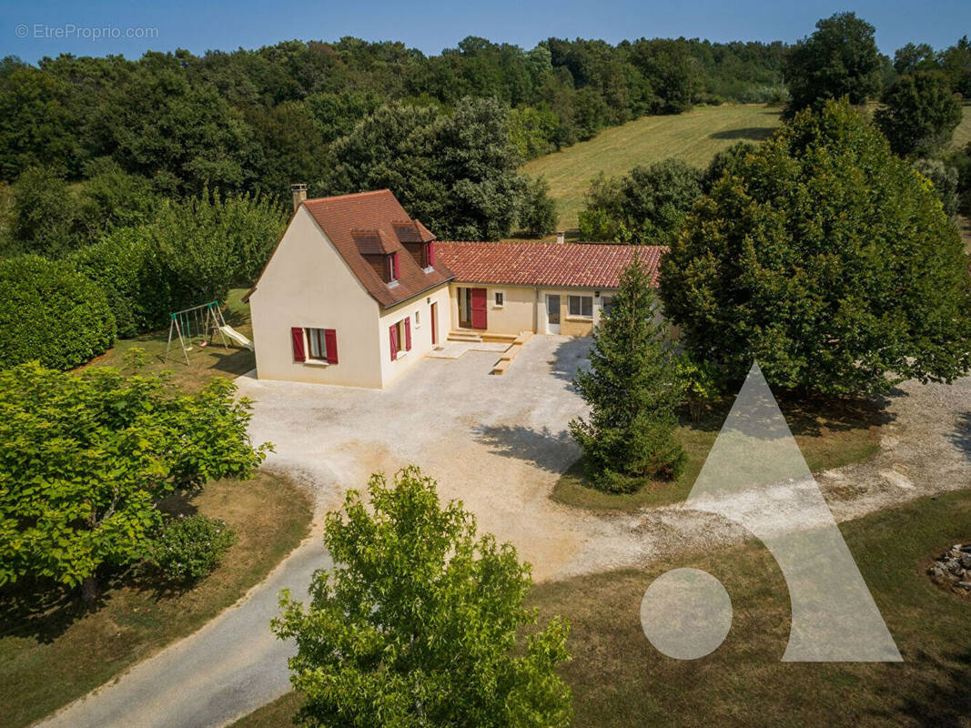 Maison à SAINT-CYPRIEN
