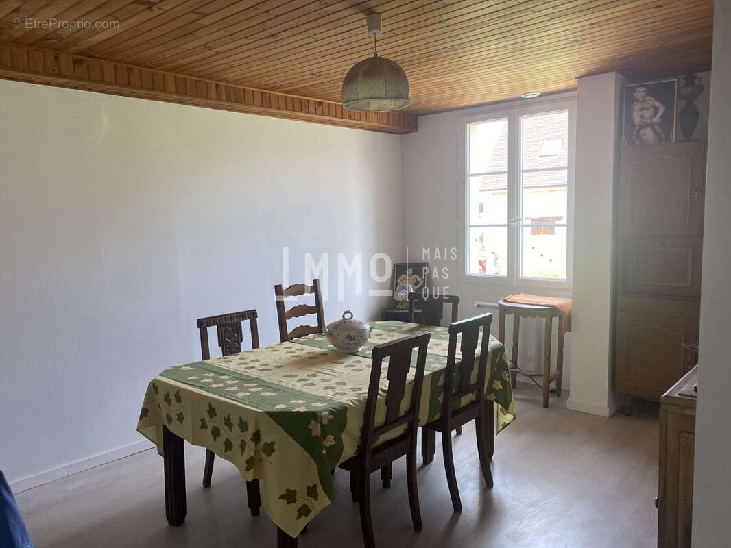 Maison à SAINT-MARTIN-DES-BOIS