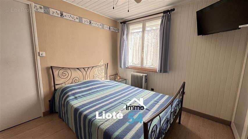 Maison à SAINT-REMIMONT