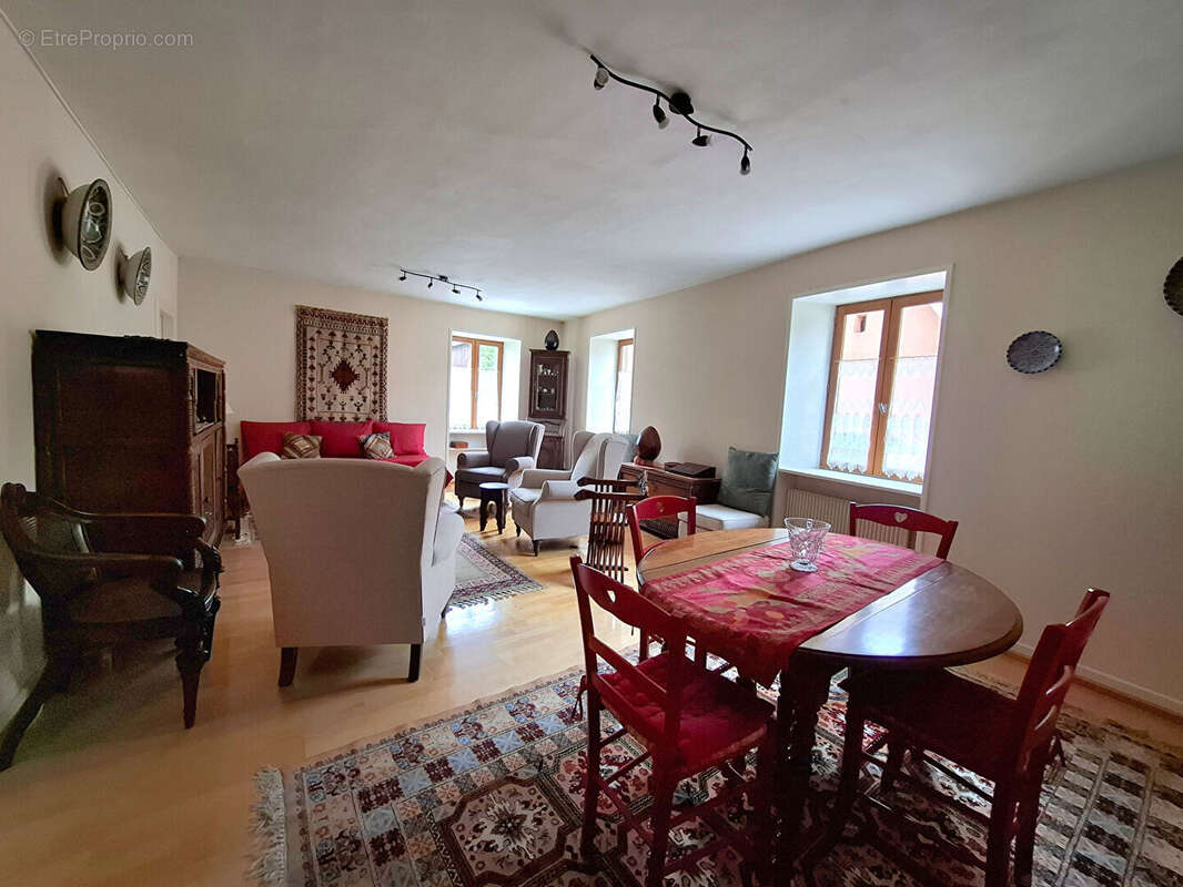 Maison à PFAFFENHEIM