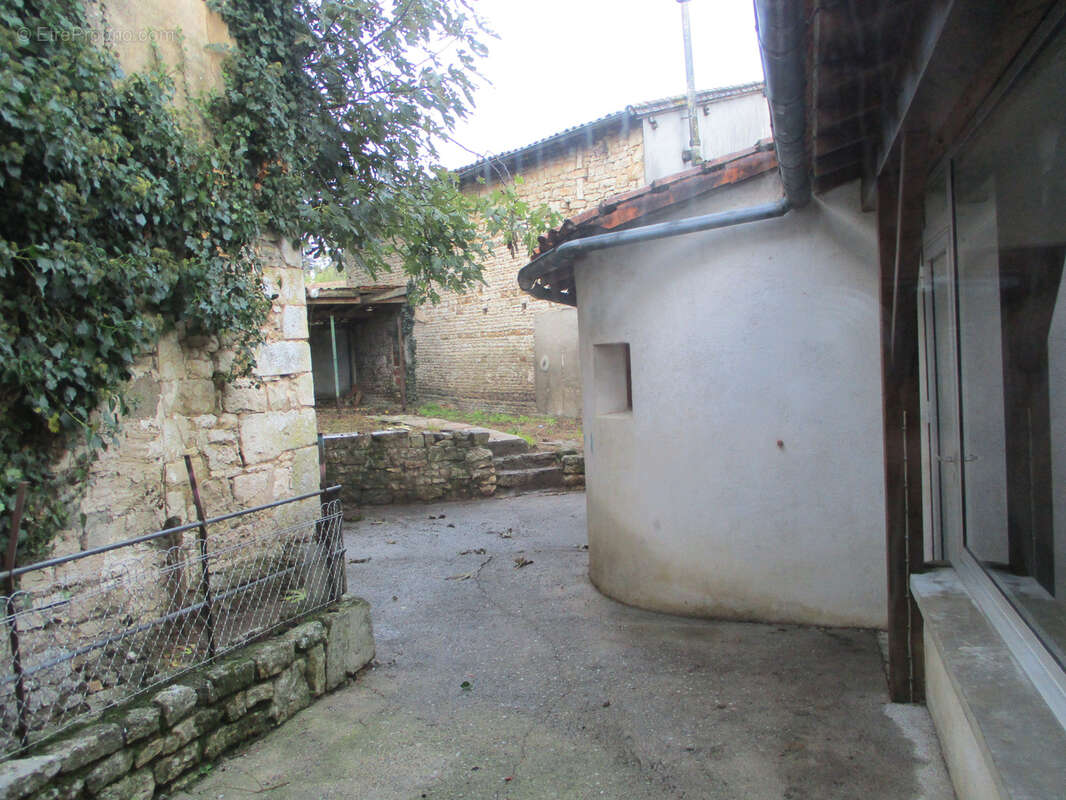 Maison à COUHE