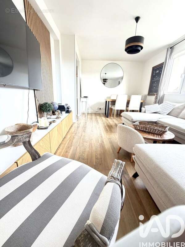 Photo 4 - Appartement à CORMELLES-LE-ROYAL