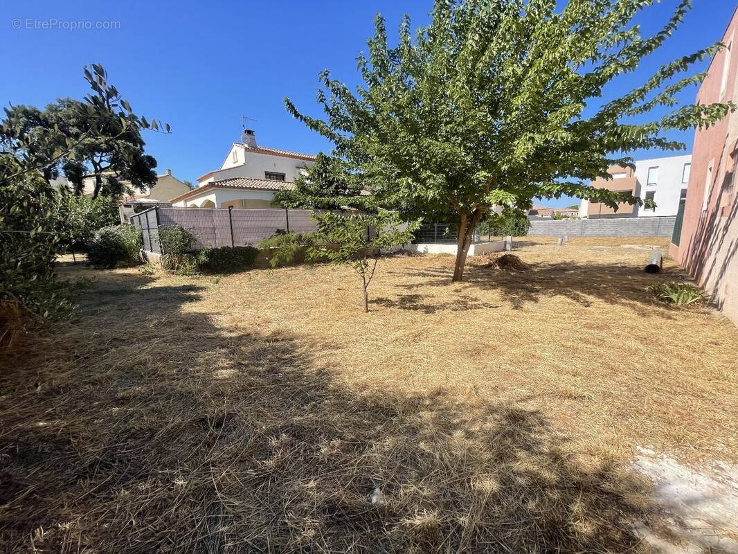 Terrain à FRONTIGNAN