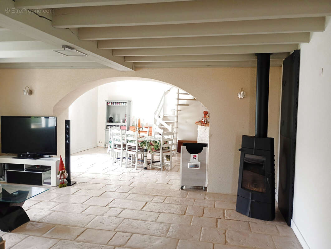 Maison à BOURG-CHARENTE