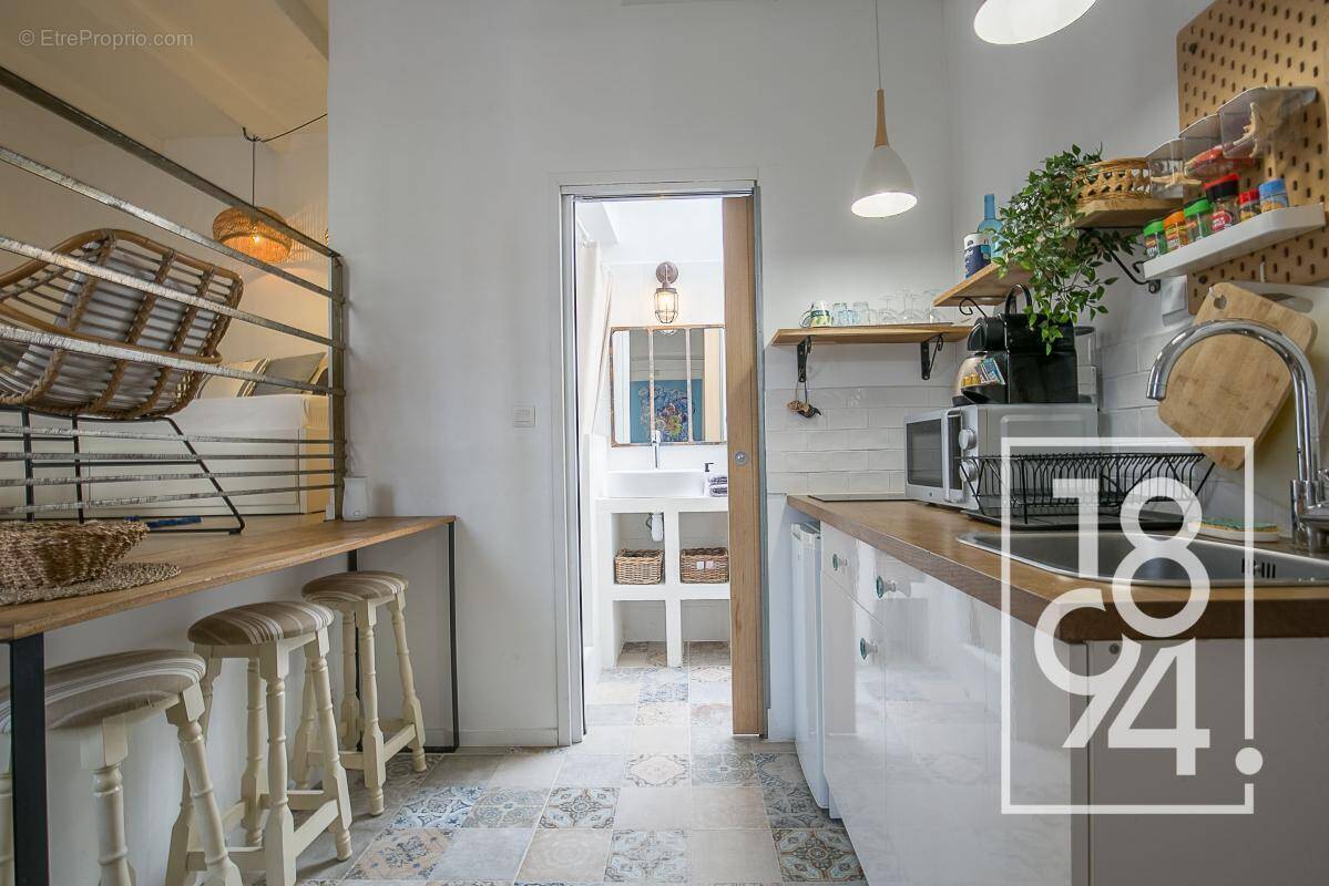 Appartement à MARSEILLE-7E