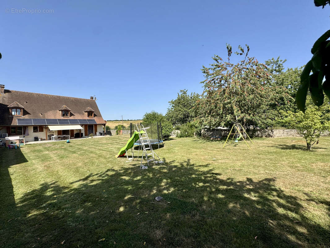 Maison à COULOMMIERS