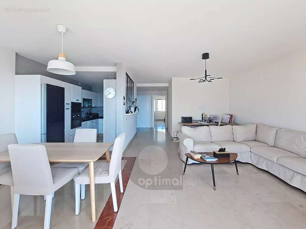 Appartement à ROQUEBRUNE-CAP-MARTIN
