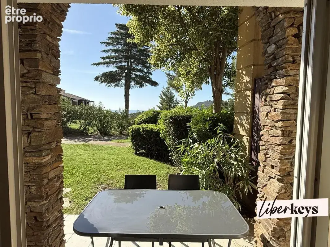 T3 en rez-de-jardin avec vue mer au cœur de cap estérel - photo 2