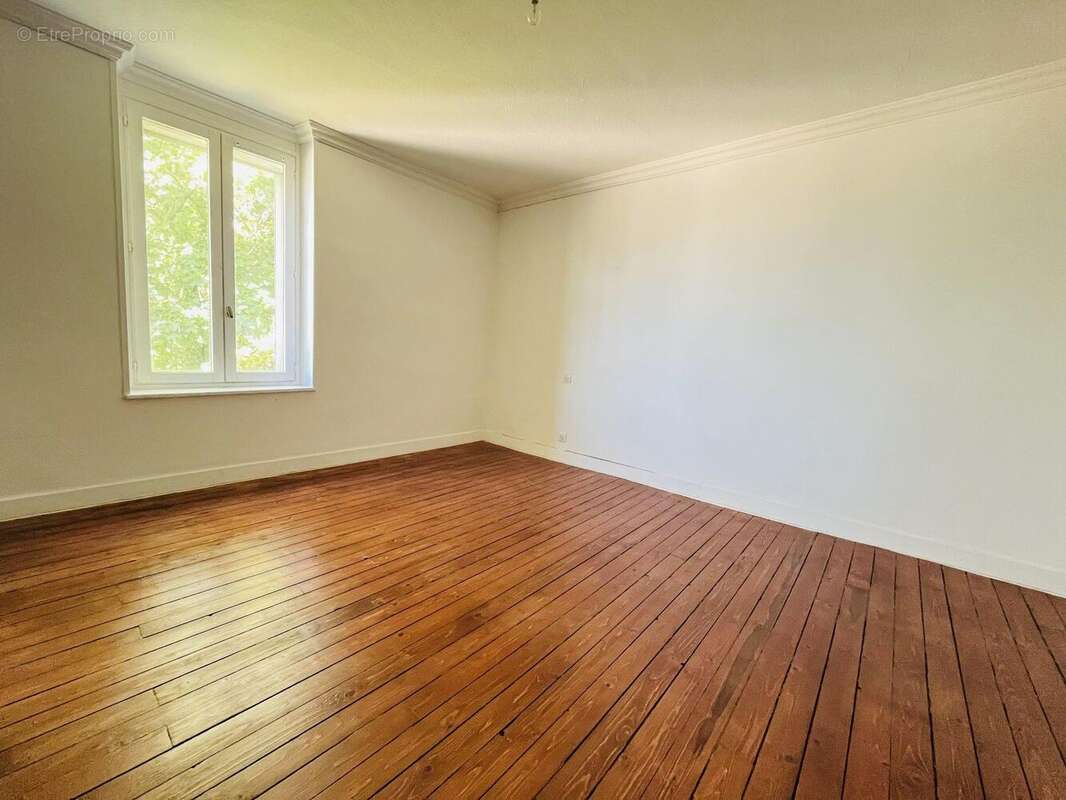 Appartement 117 m² à Montlucon  - photo 9