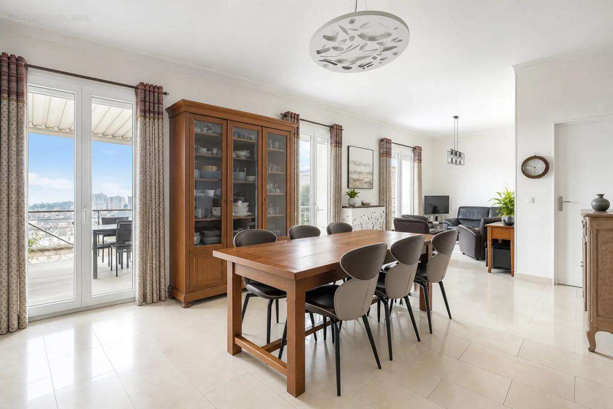 Maison de 7 pièces de 174 m² à Pontoise - photo 3