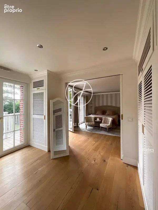 Mouvaux – Maison d’exception – 7 pièces - 262.48m² habitables – 7 pièces – 5 chambres – Piscine – Parc paysagé – Garage et parki - photo 24