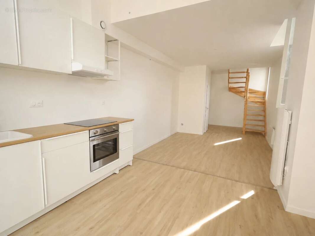 T2 bis duplex de 56 m2 Bordeaux Chaban Delmas - photo 2