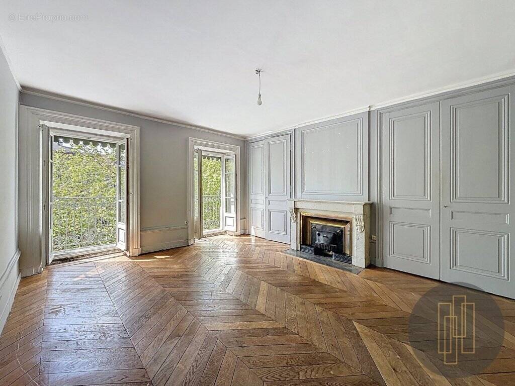 Appartement à LYON-6E
