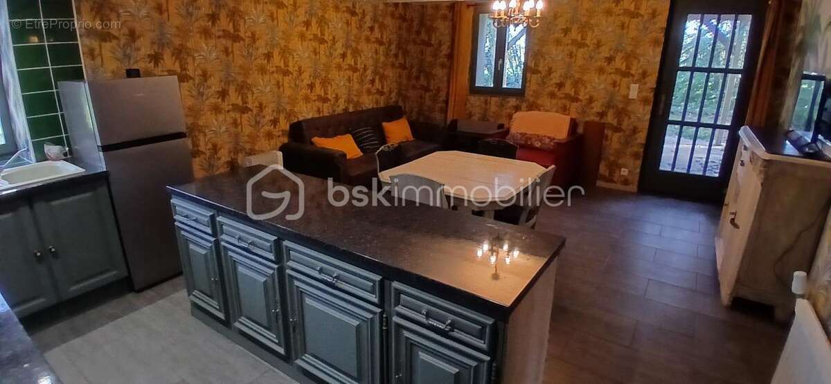 Maison à BARBEZIEUX-SAINT-HILAIRE