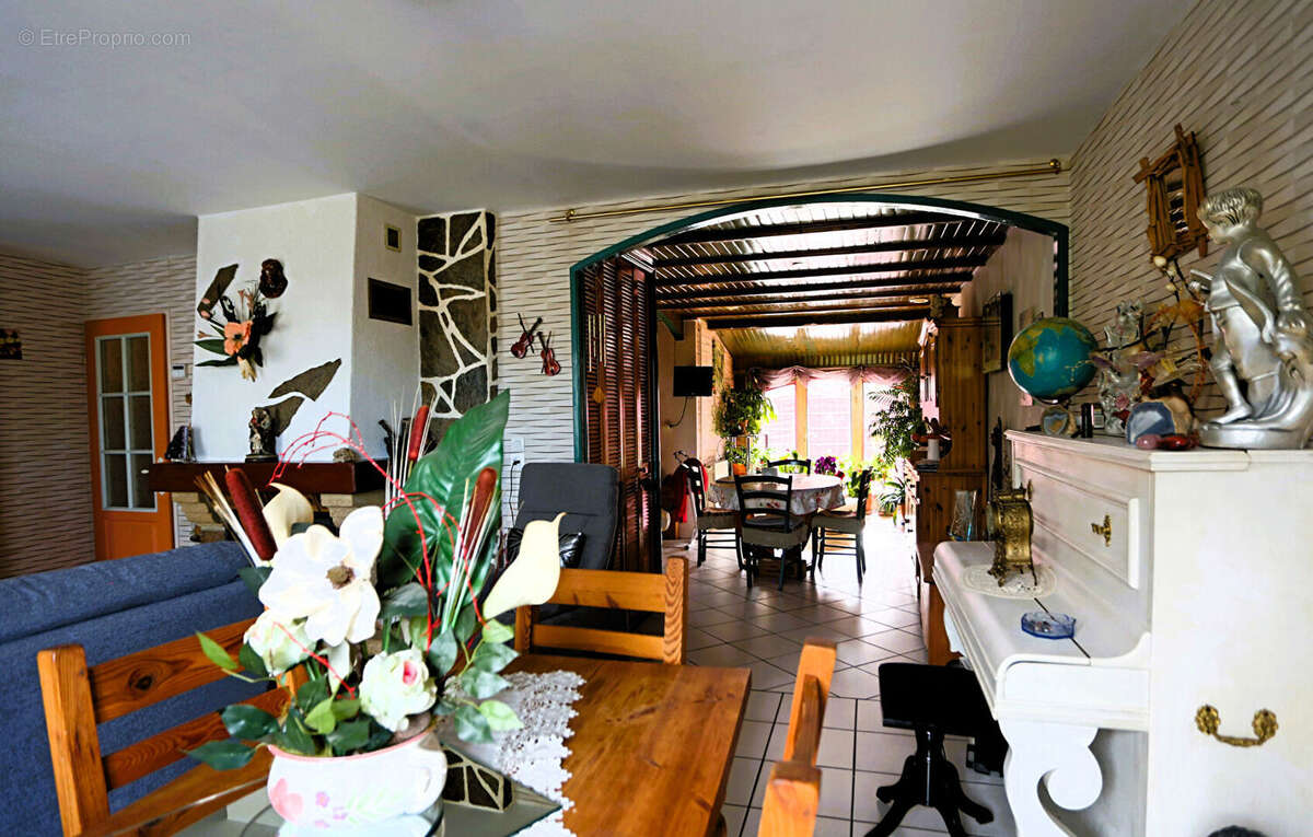 Maison à PESSAT-VILLENEUVE