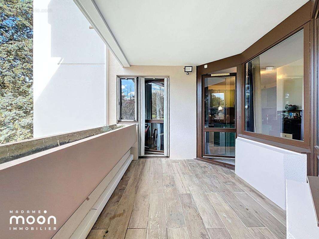 Appartement à OULLINS