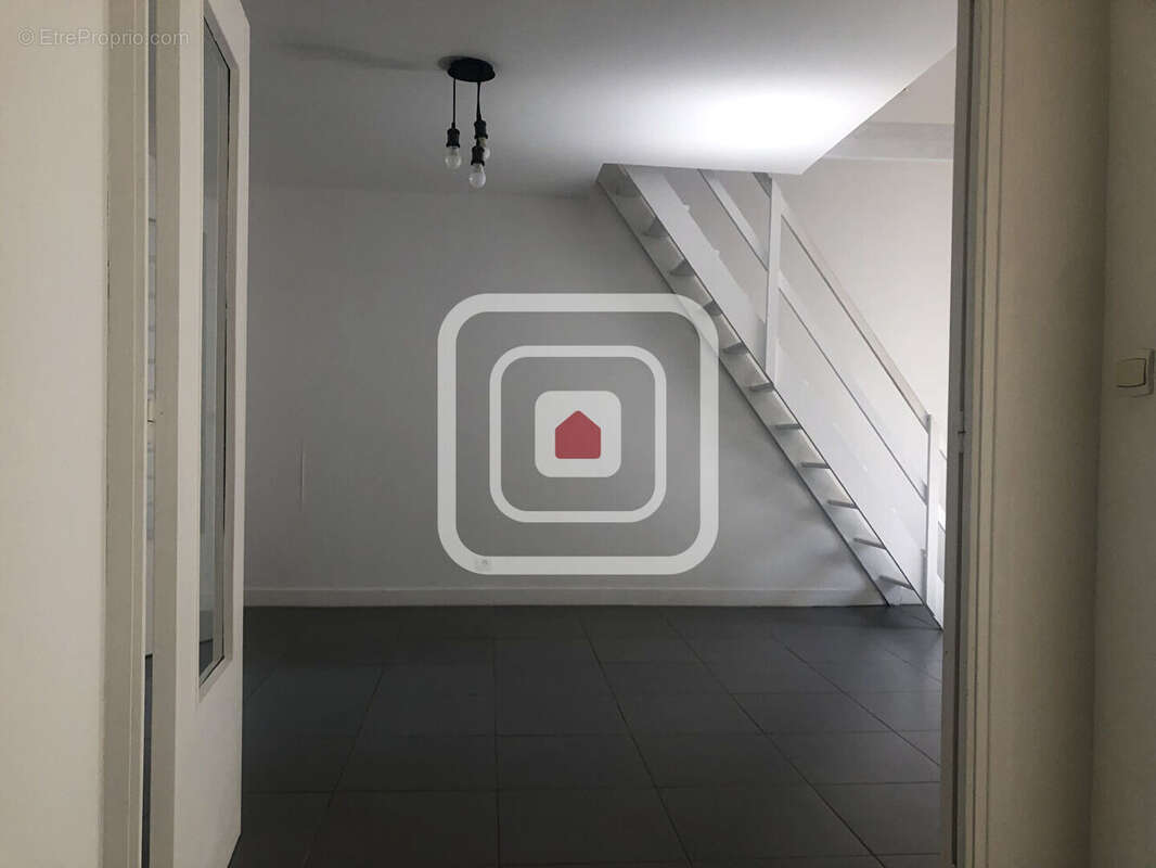 Appartement reims t2  52.25 m²  habitables pour 75.60 m² au sol - photo 9