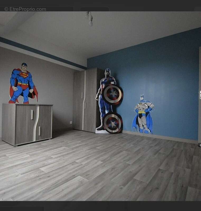 Maison à MESLAY-DU-MAINE