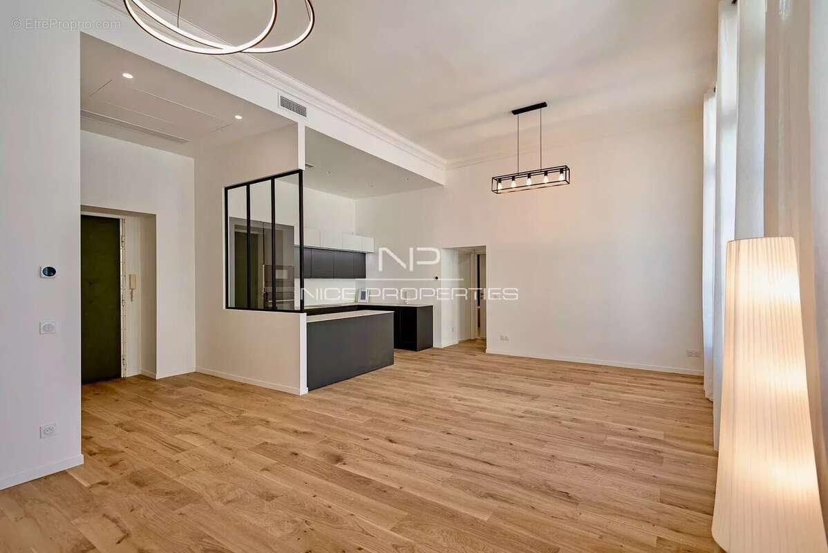 Appartement à NICE