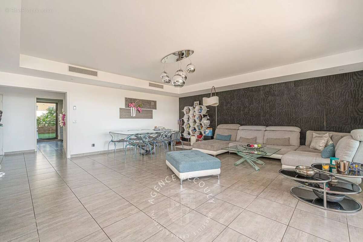 Appartement à MARSEILLE-8E