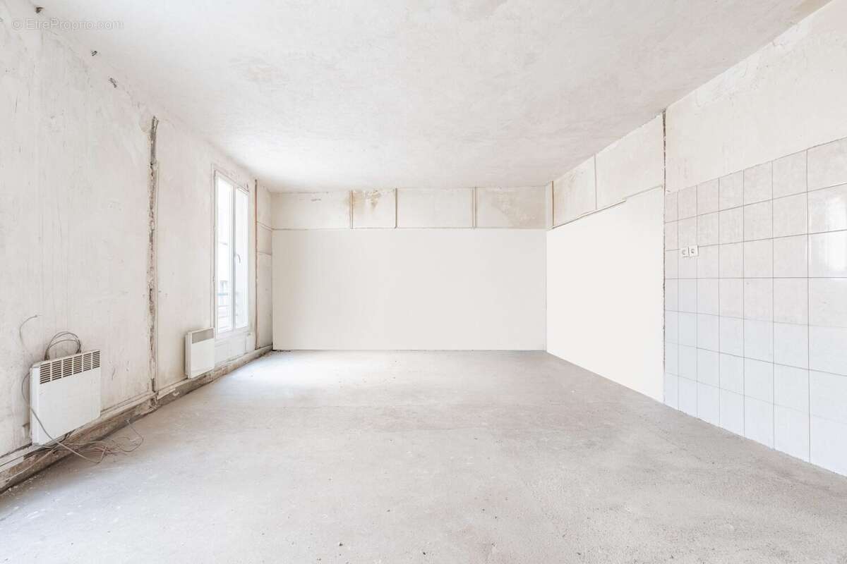 Appartement à PARIS-18E