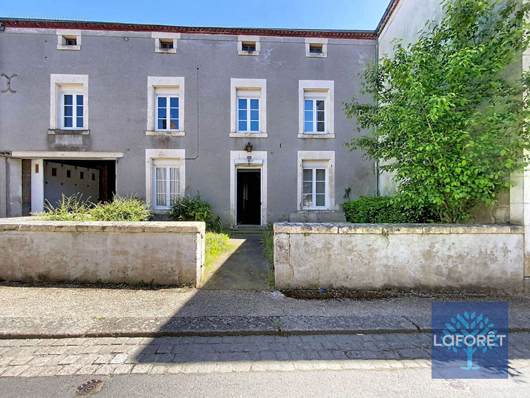 Maison à MOUILLERON-EN-PAREDS