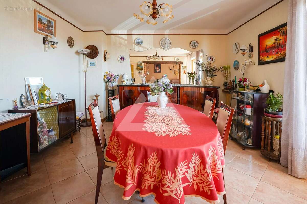 Appartement à CAP-D'AIL