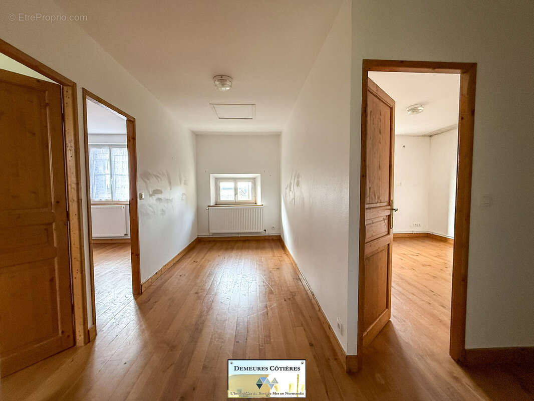 Maison à LES LOGES