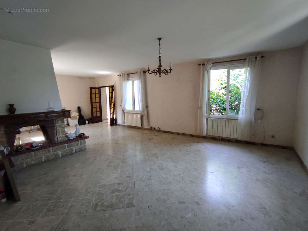 Ribaute-les-tavernes  2 appartements 7 pièces 154 m2 - photo 3