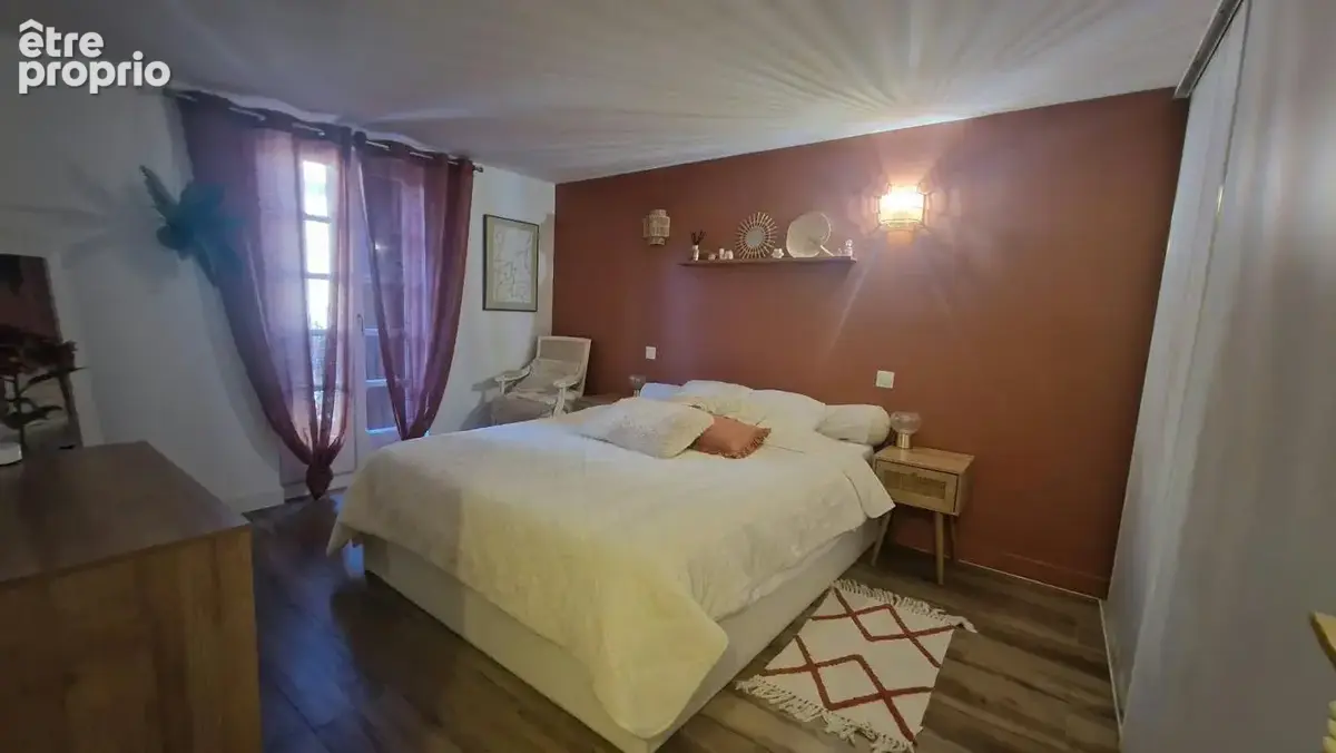 LOUPIAN – Maison de village rénovée avec patio et remise - photo 6
