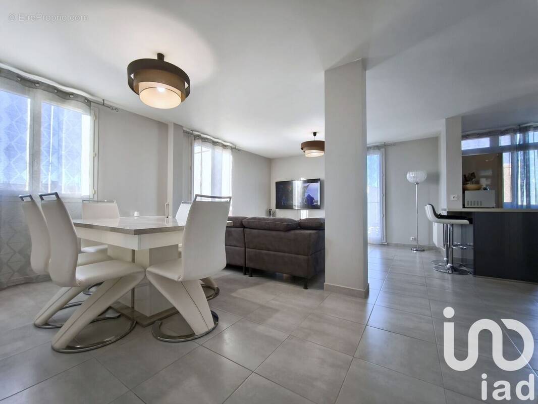 Photo 1 - Appartement à REIMS