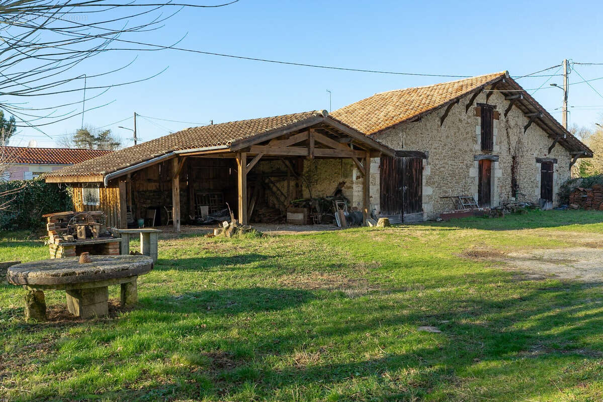 Maison à SALLES