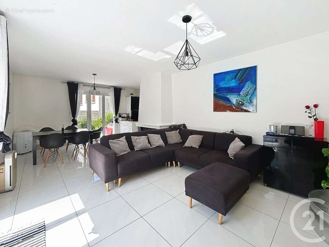 Maison à GARGES-LES-GONESSE