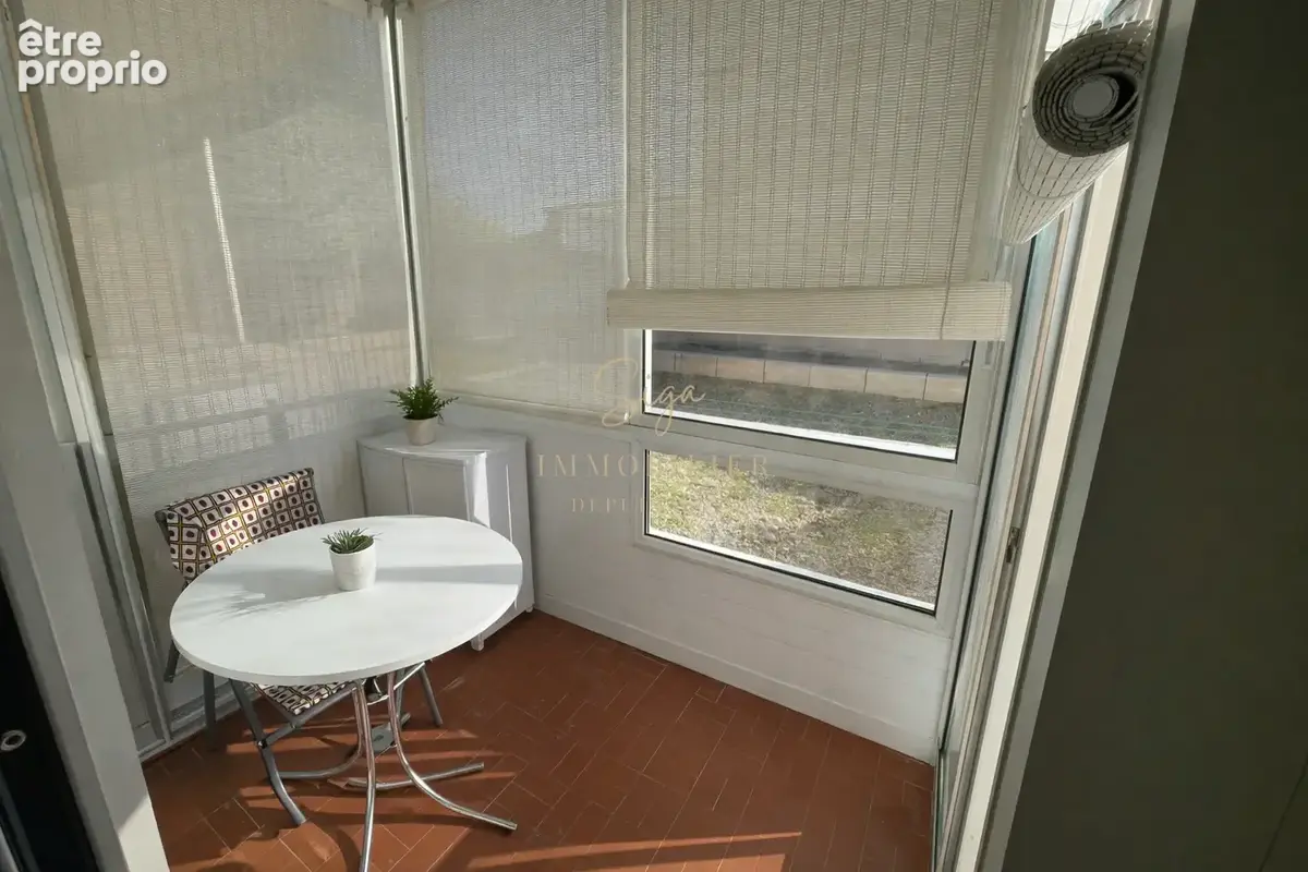Marseille 13008   Superbe T3 lumineux avec vue mer, balcon et cave - photo 8