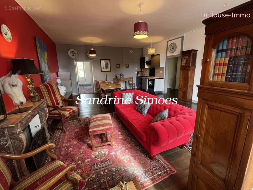 Maison 242 m² à Montmorillon  - photo 8