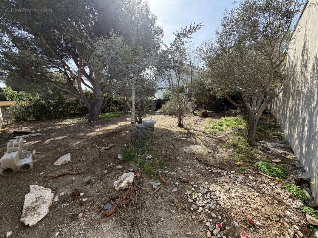 Terrain à LA SEYNE-SUR-MER