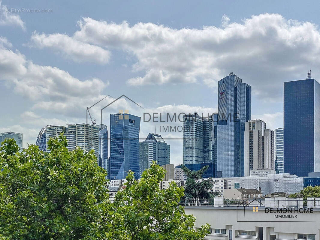 Appartement à COURBEVOIE