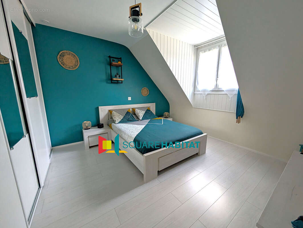 Maison à LA MEMBROLLE-SUR-LONGUENEE