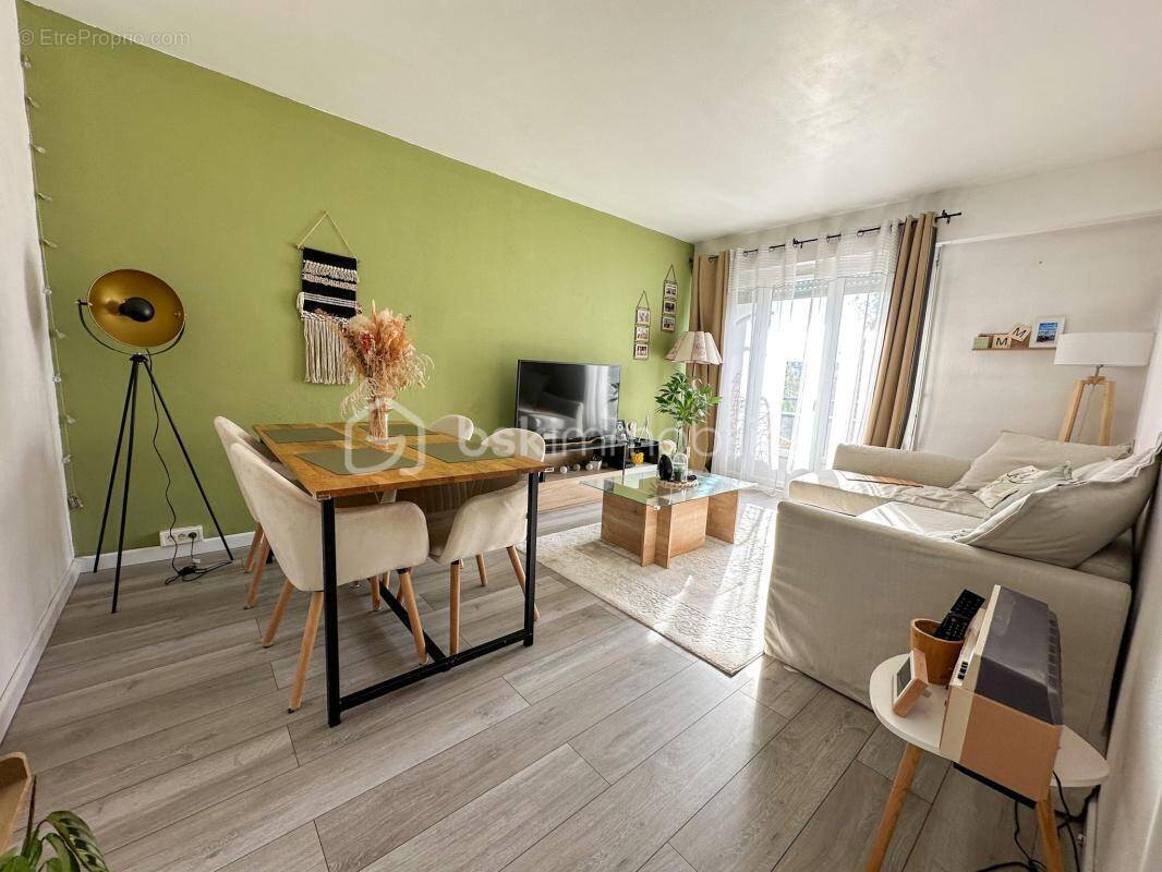 Appartement à SAINT-FARGEAU-PONTHIERRY