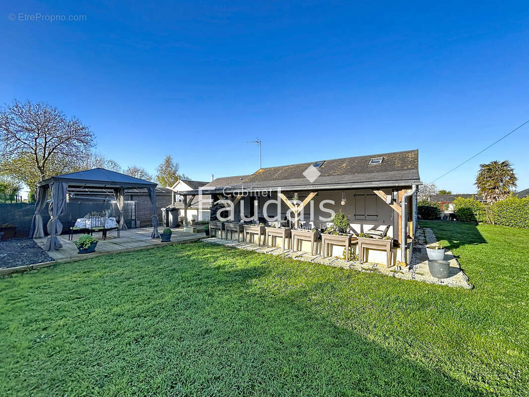 Maison à GRANDCAMP-MAISY