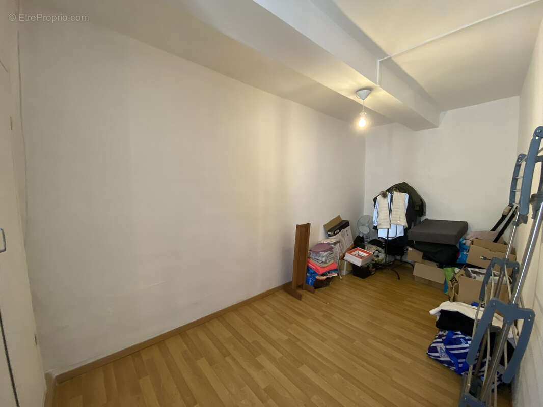 Maison à NISSAN-LEZ-ENSERUNE