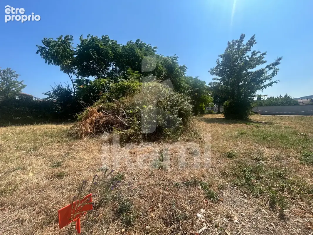 Terrain à bâtir - 425 m2 constructible centre de Charmes sur Rhône - photo 2