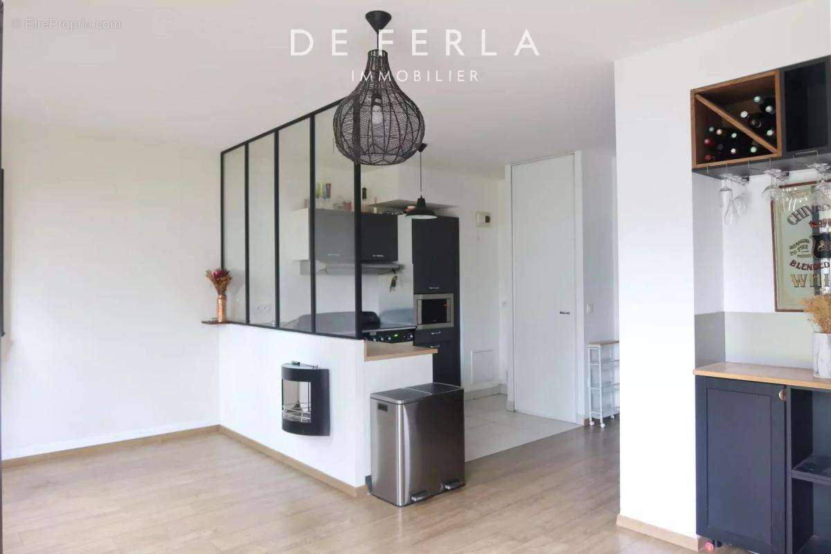 Appartement à ISSY-LES-MOULINEAUX