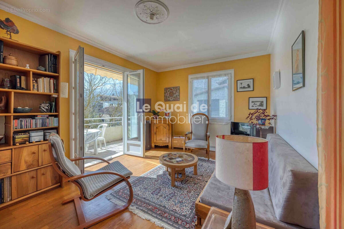 Maison à ECHIROLLES