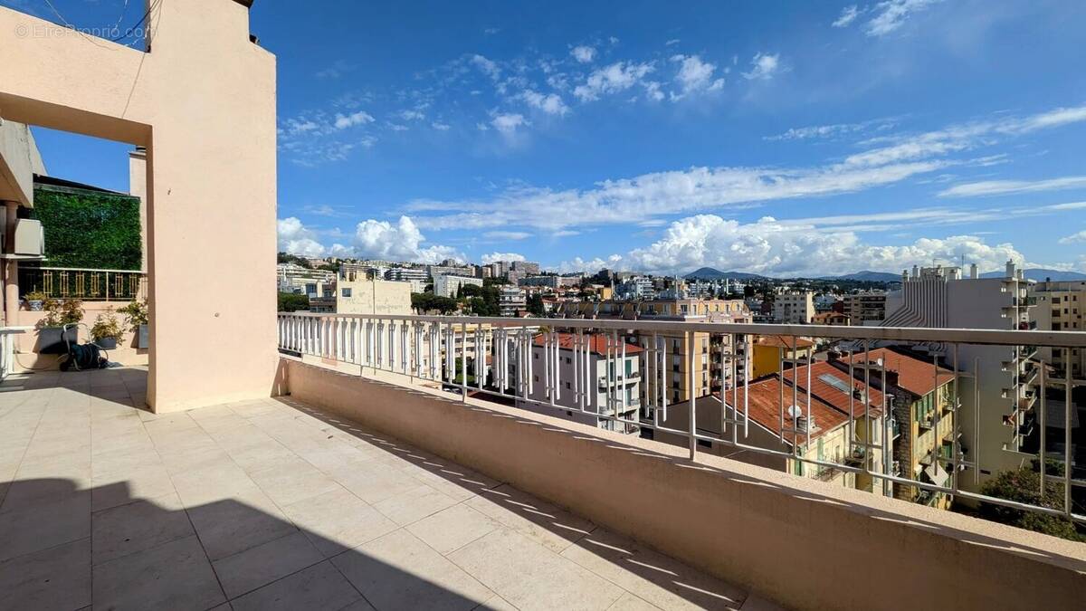 Appartement à NICE