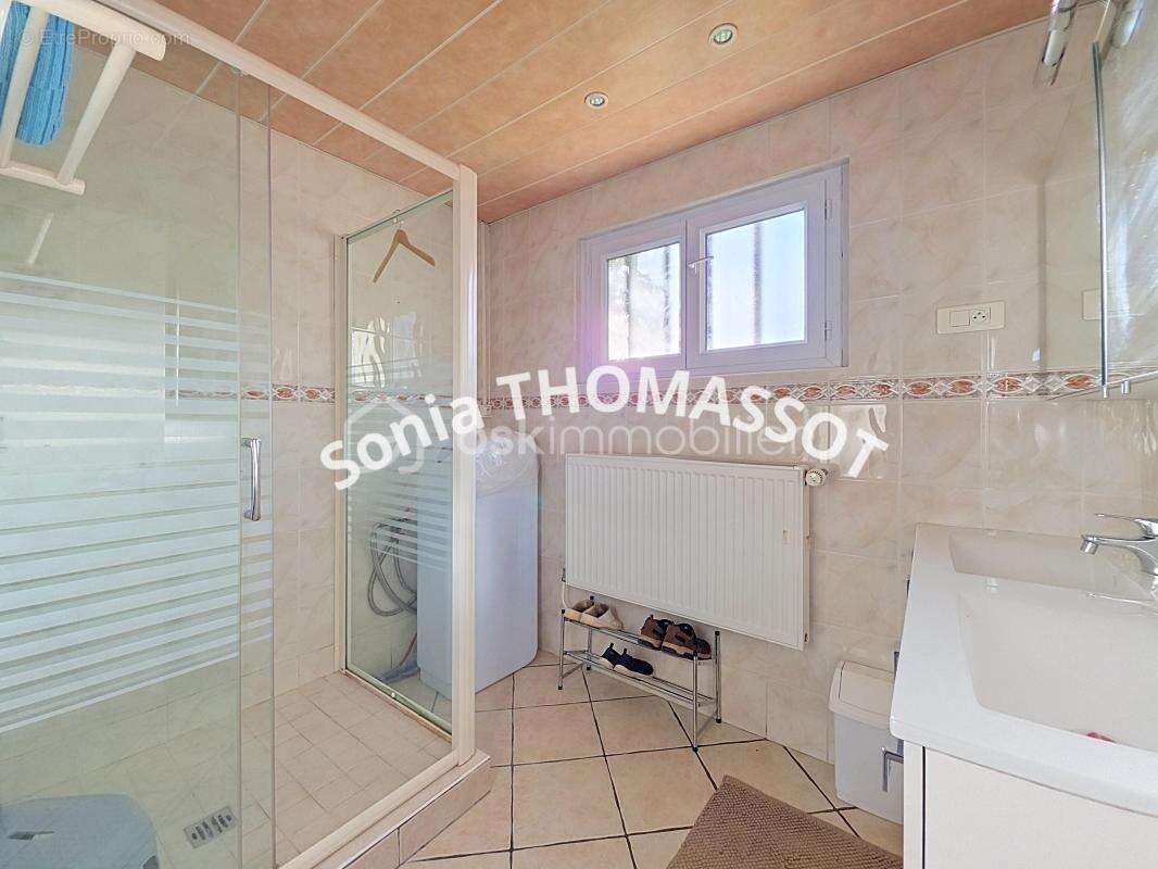 Maison de campagne avec grand terrain clos et fort potentiel d'aménagement - photo 16