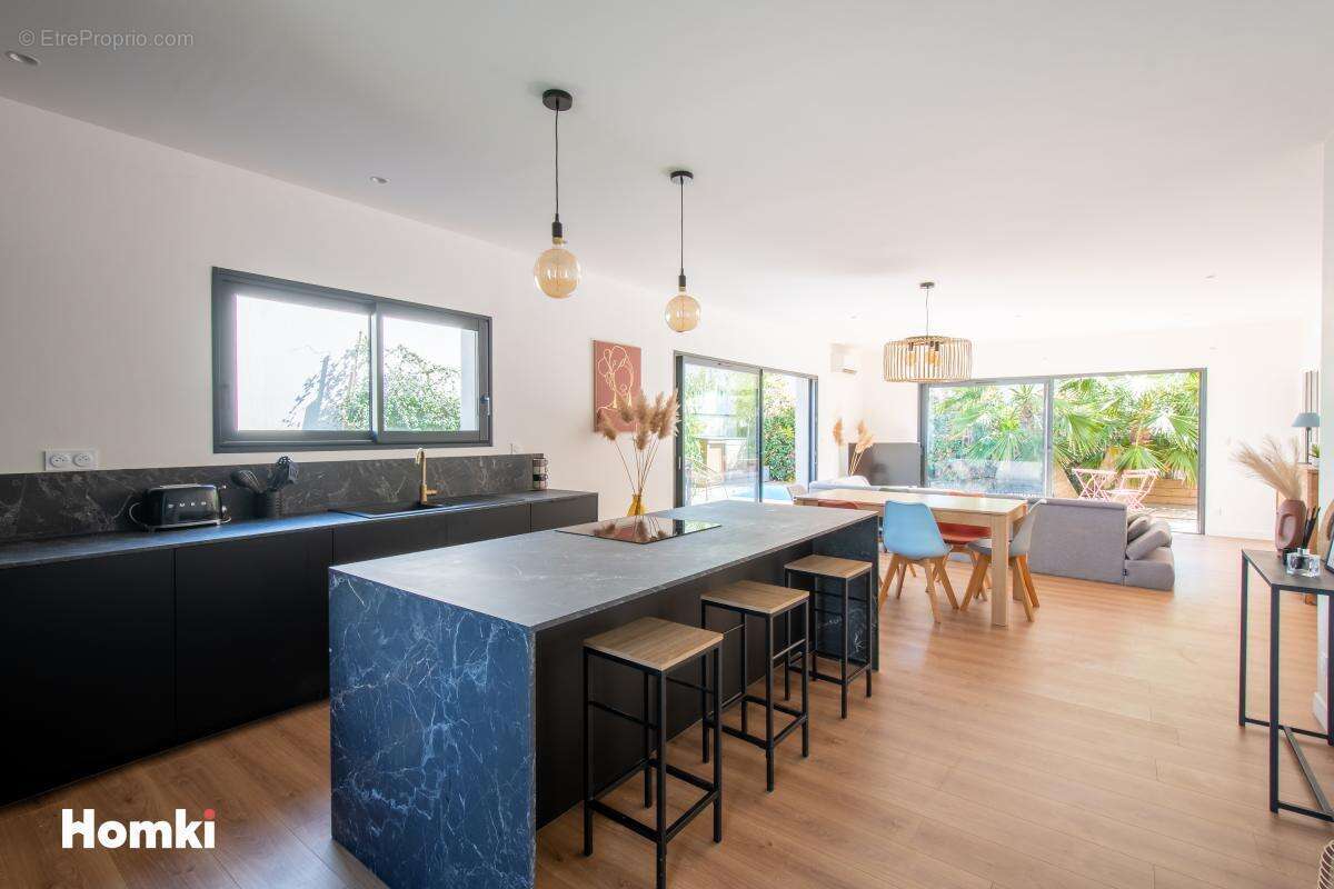 Maison à LANSARGUES