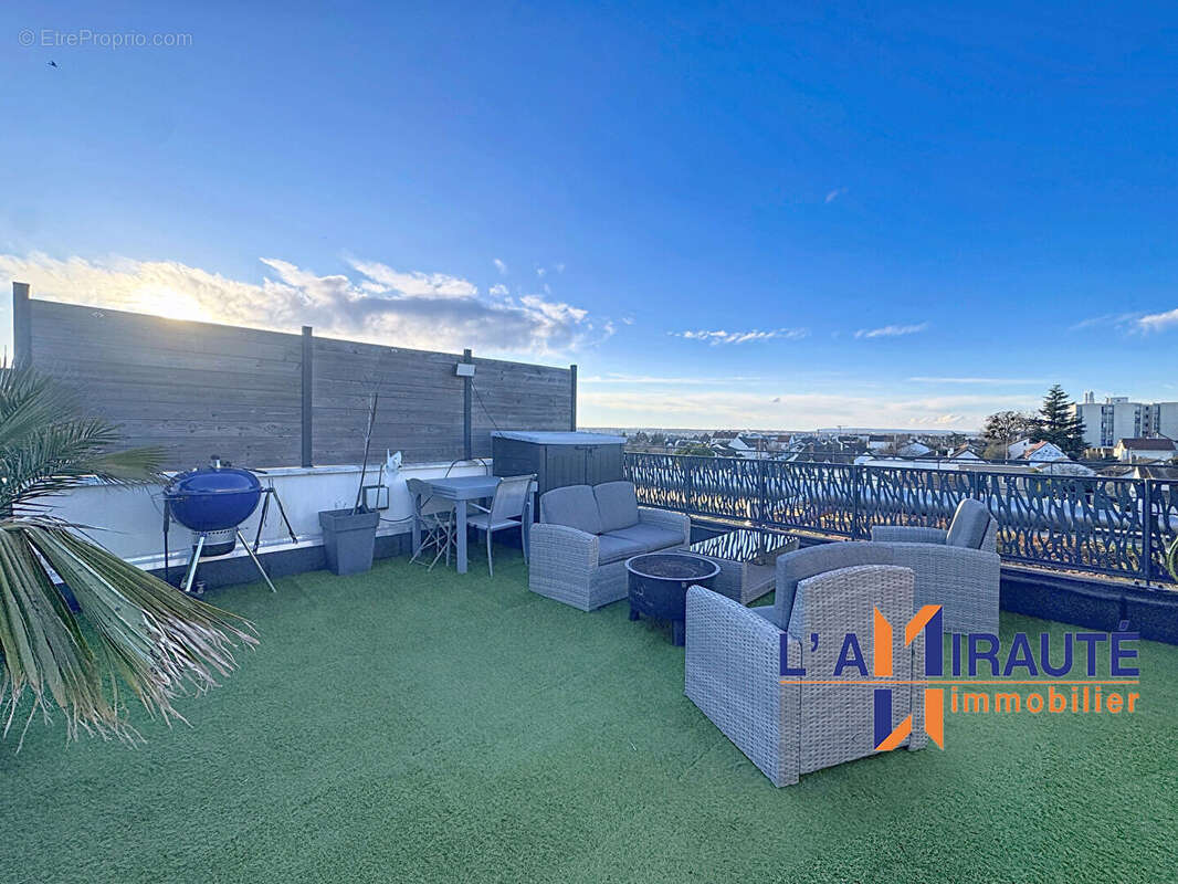 Appartement à HOUILLES