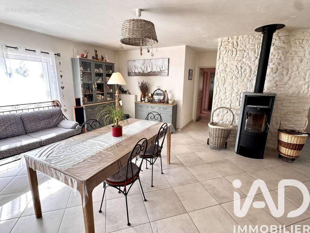 Photo 5 - Maison à POIROUX